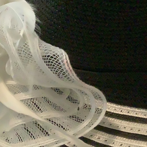 🌹NEW 🐎 Kentucky Derby Two-Tone Wide Brim Elegant Hat - Picture 16 of 16